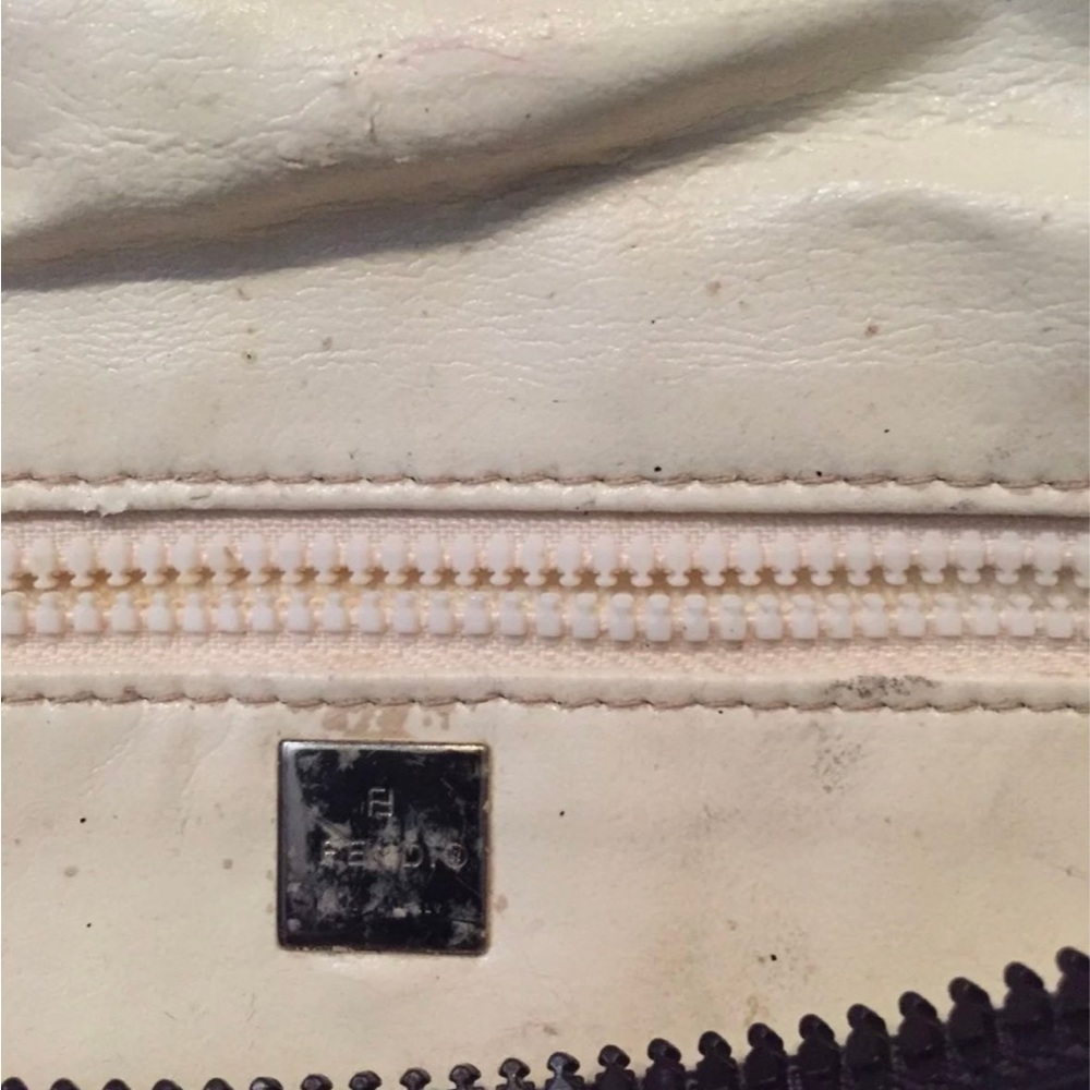 Authentic Fendi bag - Picture 6 of 11